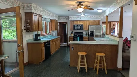34 Hubbard Grove Road Shelburne NH 03581