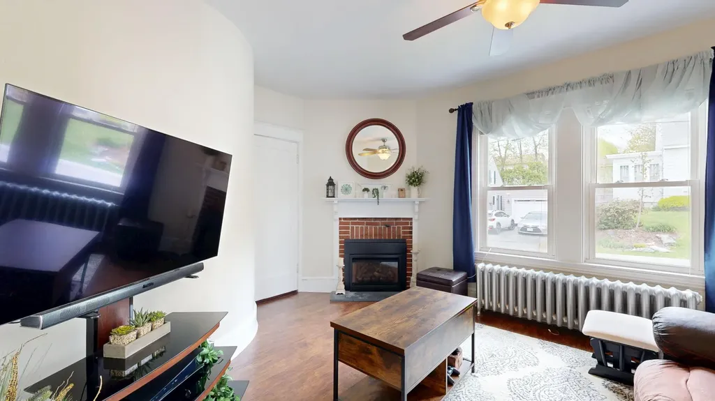 19 Fairlawn Avenue Lewiston ME 04240