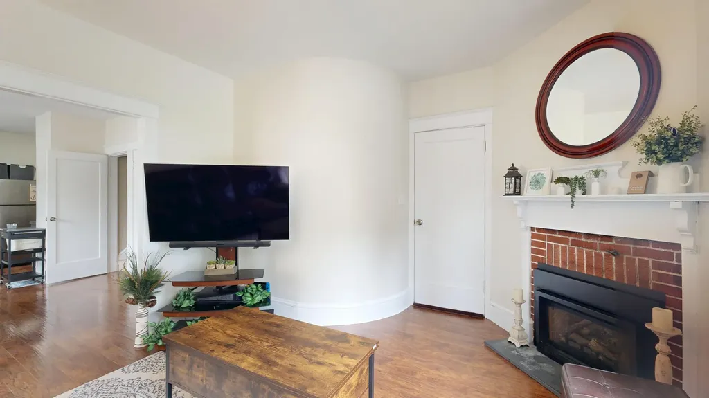 19 Fairlawn Avenue Lewiston ME 04240