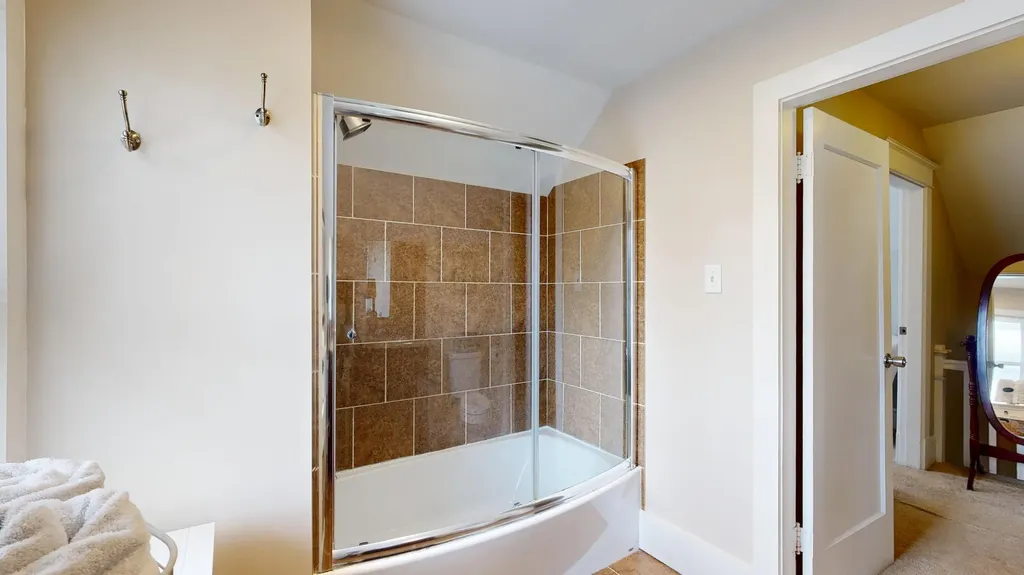 19 Fairlawn Avenue Lewiston ME 04240