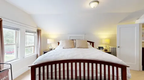 19 Fairlawn Avenue Lewiston ME 04240