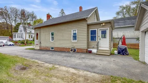 19 Fairlawn Avenue Lewiston ME 04240