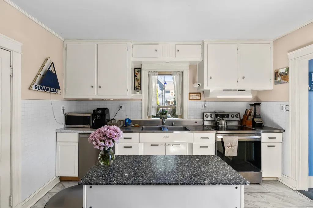 3 Elsinore Avenue Bath ME 04530
