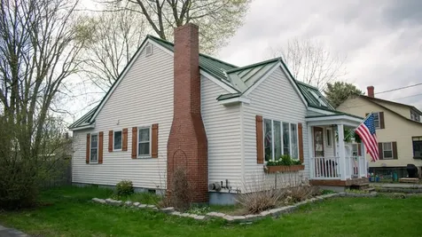 13 Colonial Street Waterville ME 04901