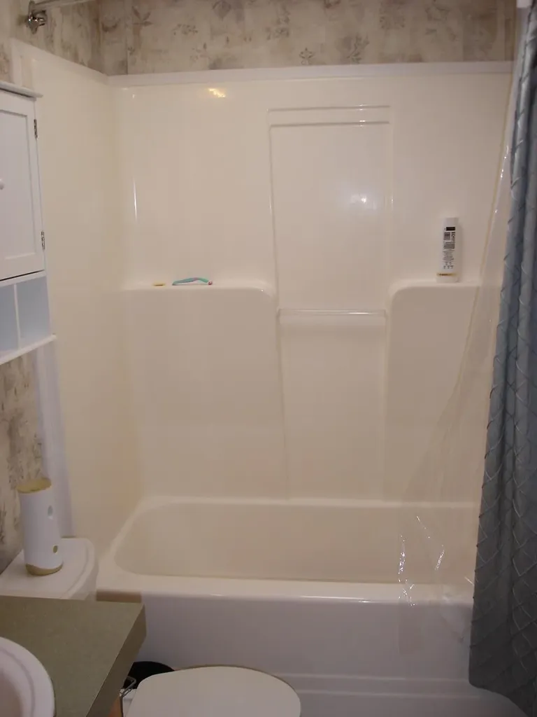 15 Ofarrell Street Topsham ME 04086