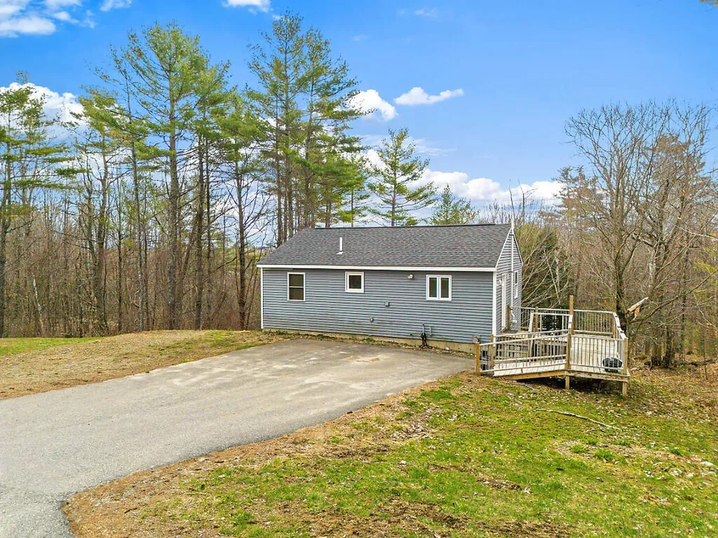 414 Litchfield Road Farmingdale ME 04344