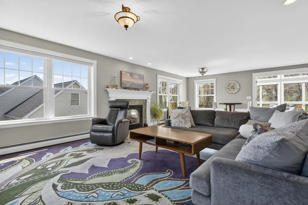19 Snowberry Drive Scarborough ME 04074