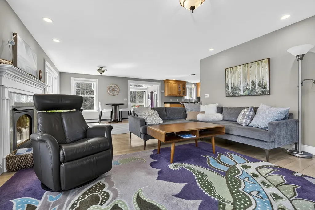 19 Snowberry Drive Scarborough ME 04074