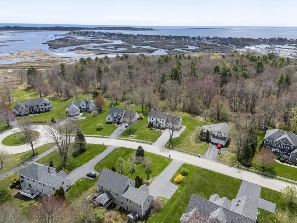 19 Snowberry Drive Scarborough ME 04074