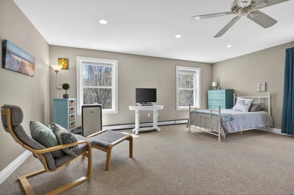 19 Snowberry Drive Scarborough ME 04074