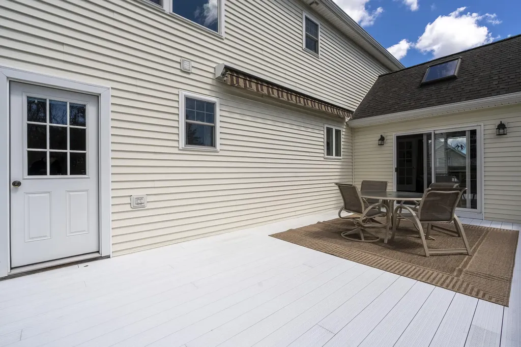 19 Snowberry Drive Scarborough ME 04074