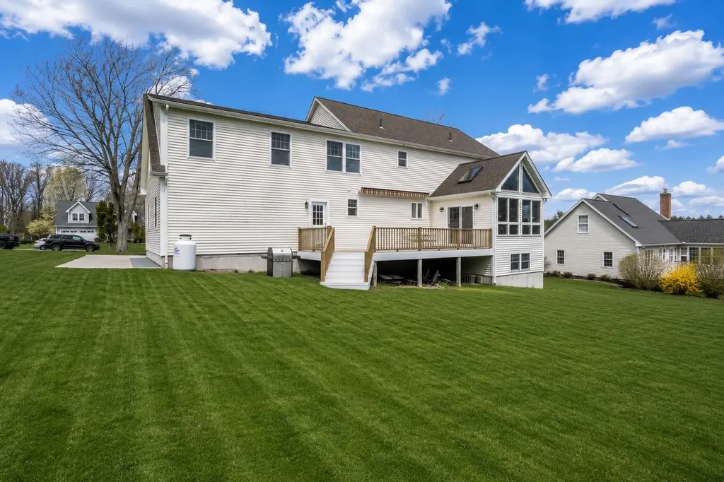 19 Snowberry Drive Scarborough ME 04074