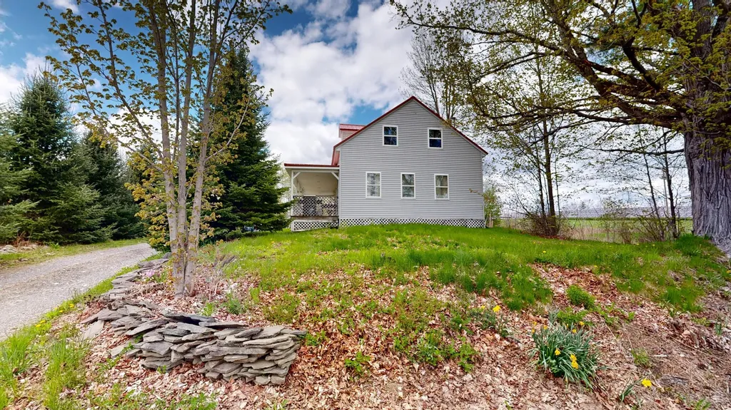 3950 W River Road Sidney ME 04330