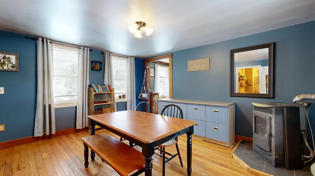 3950 W River Road Sidney ME 04330