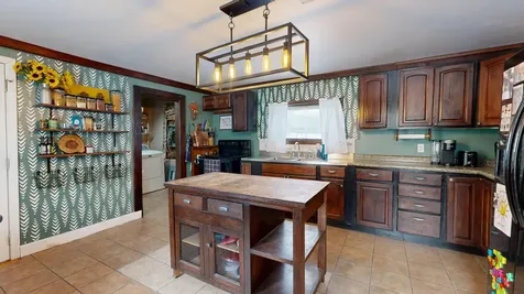 3950 W River Road Sidney ME 04330