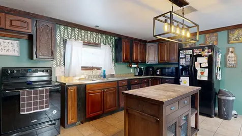 3950 W River Road Sidney ME 04330