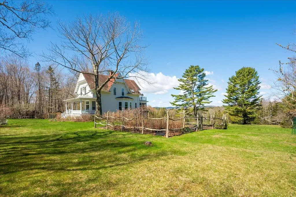 1014 Main Road Islesboro ME 04848
