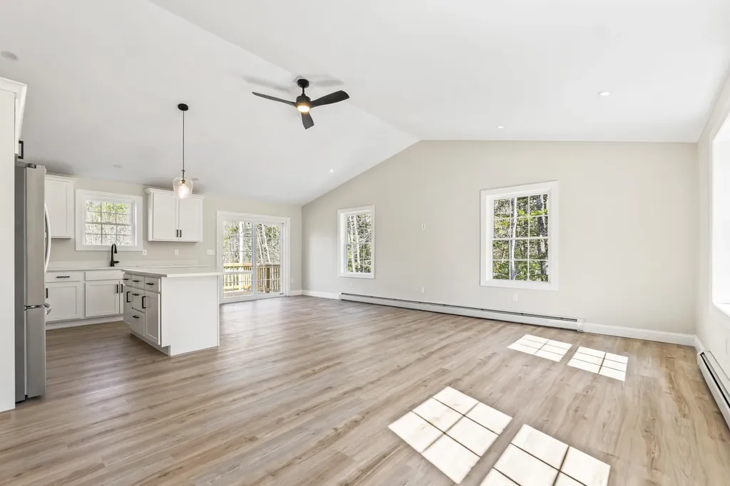 18 Haven Road Windham ME 04062