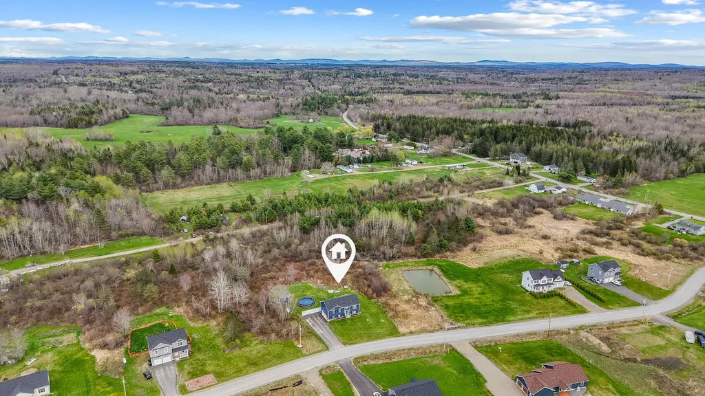 43 Boxwood Lane Hermon ME 04401