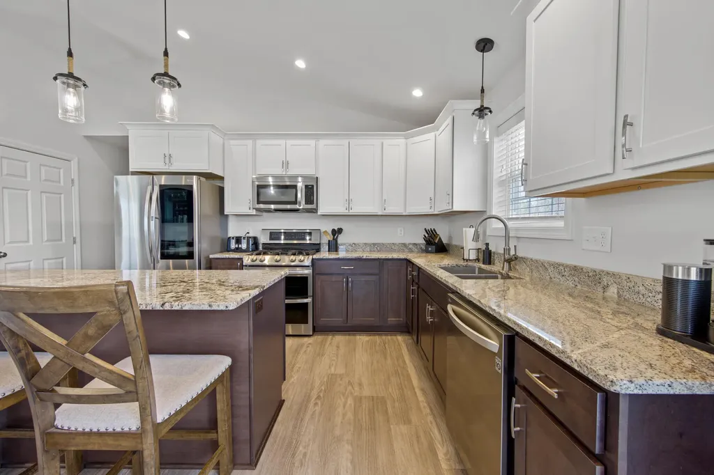 43 Boxwood Lane Hermon ME 04401
