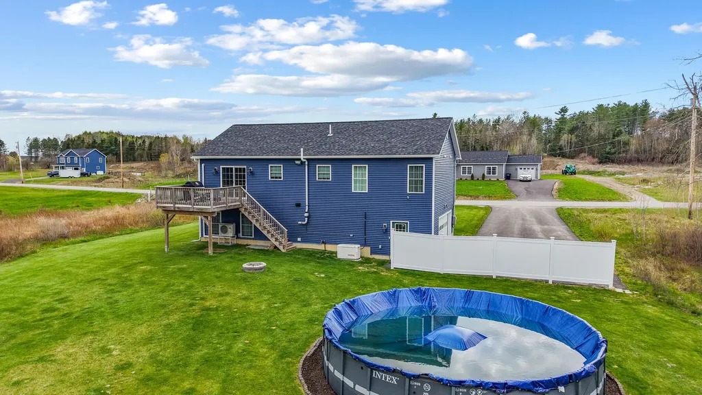 43 Boxwood Lane Hermon ME 04401
