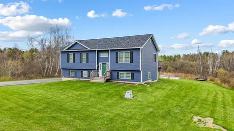 43 Boxwood Lane Hermon ME 04401