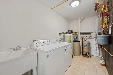 43 Boxwood Lane Hermon ME 04401