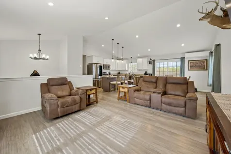43 Boxwood Lane Hermon ME 04401