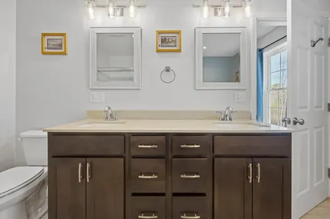 43 Boxwood Lane Hermon ME 04401