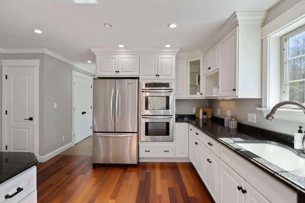 21 Richards Way Saco ME 04072