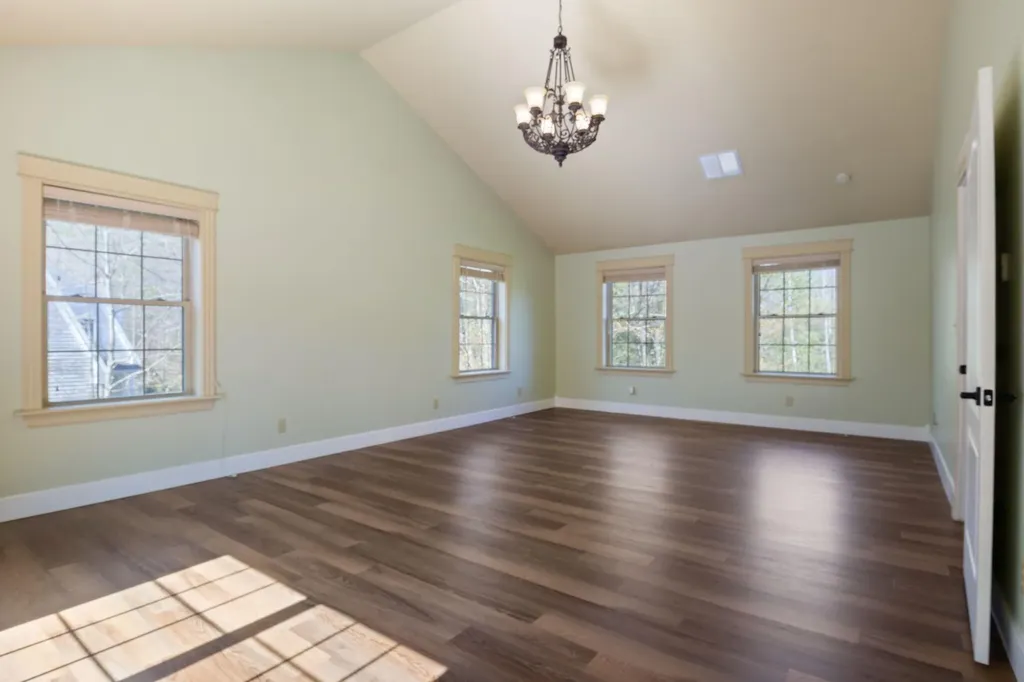 21 Richards Way Saco ME 04072