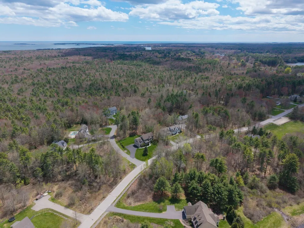 21 Richards Way Saco ME 04072