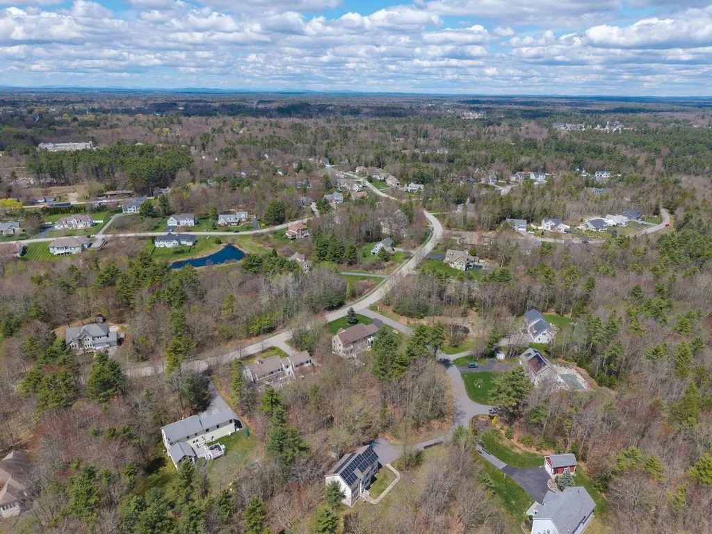 21 Richards Way Saco ME 04072