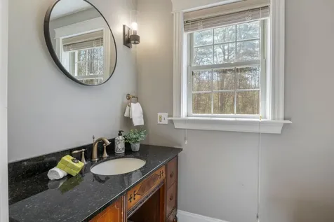 21 Richards Way Saco ME 04072