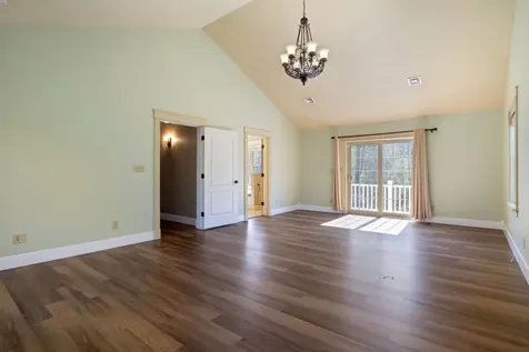 21 Richards Way Saco ME 04072