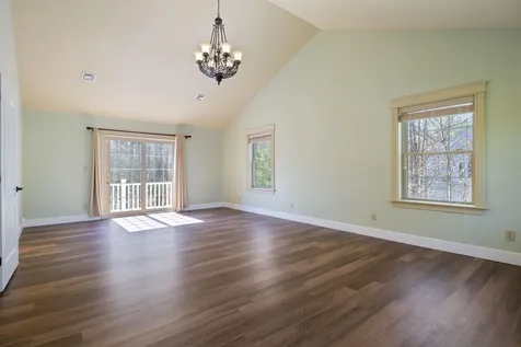 21 Richards Way Saco ME 04072