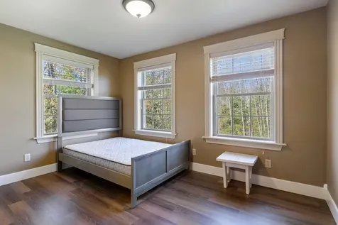 21 Richards Way Saco ME 04072