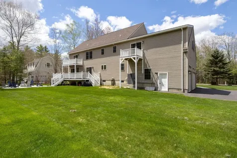21 Richards Way Saco ME 04072