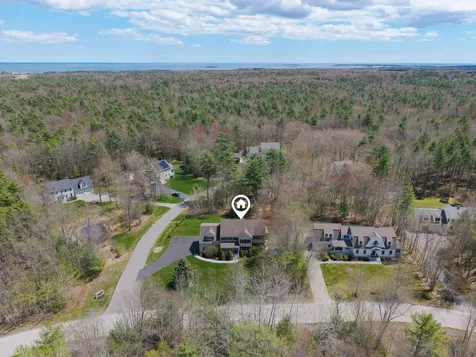 21 Richards Way Saco ME 04072