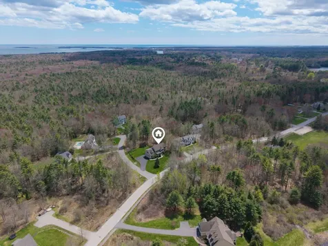 21 Richards Way Saco ME 04072