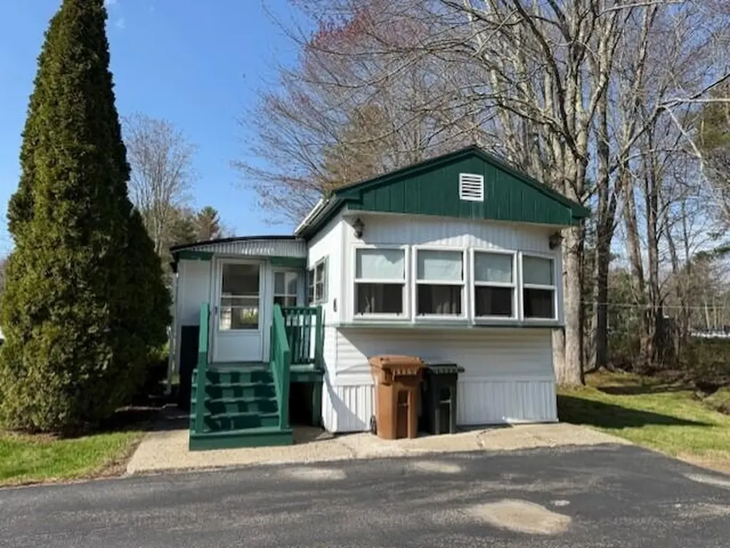 13 Gallant Drive Saco ME 04072