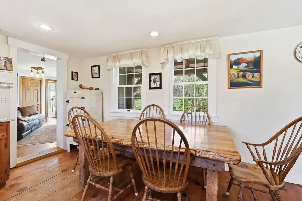 279 Merchants Row Lebanon ME 04027