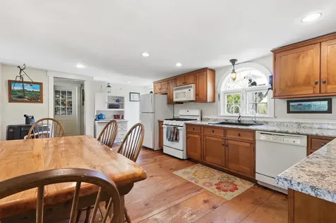 279 Merchants Row Lebanon ME 04027