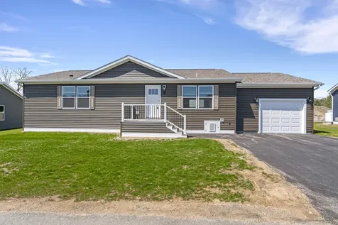 16 Colony Way Kittery ME 03904
