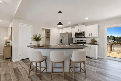 16 Colony Way Kittery ME 03904