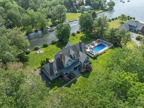 12 Bayview Drive Raymond ME 04071