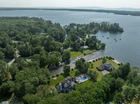 12 Bayview Drive Raymond ME 04071