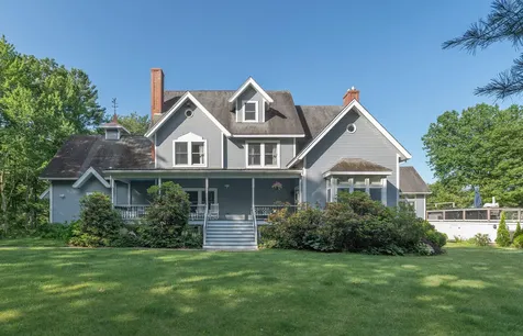 12 Bayview Drive Raymond ME 04071