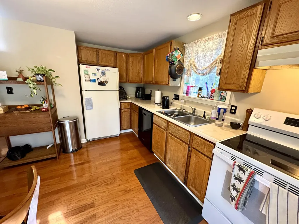 5 Colburn Drive Orono ME 04473