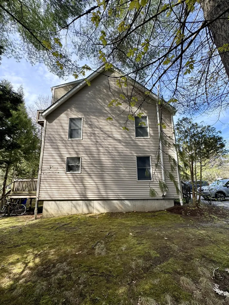 5 Colburn Drive Orono ME 04473